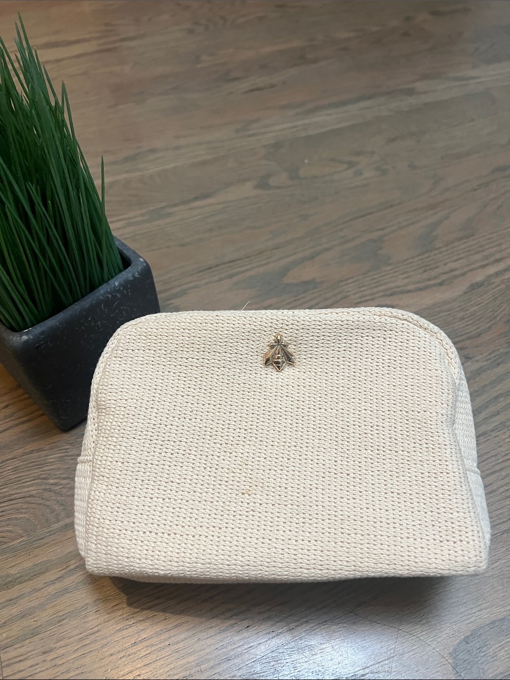 GUERLAIN Cream Woven Cosmetic Pouch with Gold Bee Charm NWOT